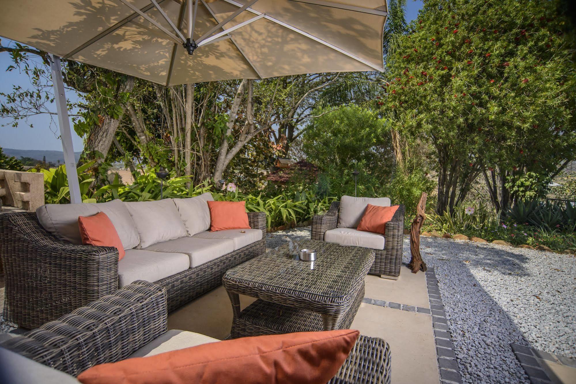 Abangane Guest Lodge Hazyview Exteriör bild