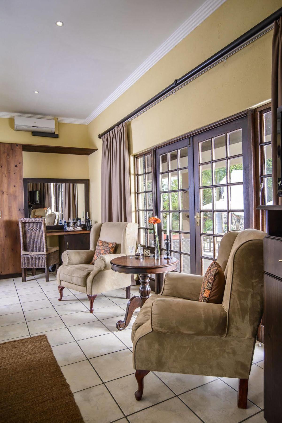 Abangane Guest Lodge Hazyview Exteriör bild